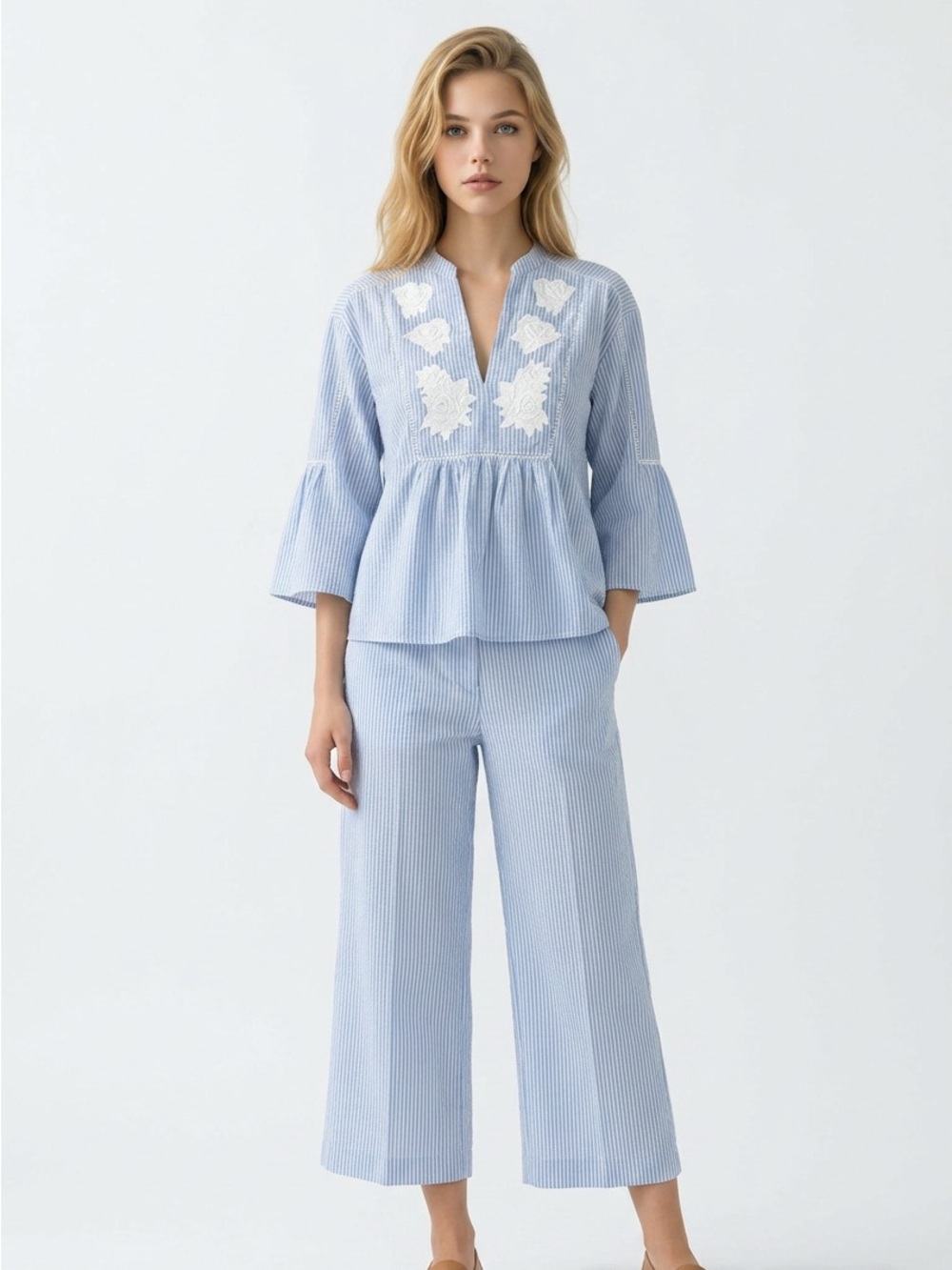 H&M Logg Women’s Top Blouse Size 2 Blue V Neck Bell Sleeves - Picture 14 of 14